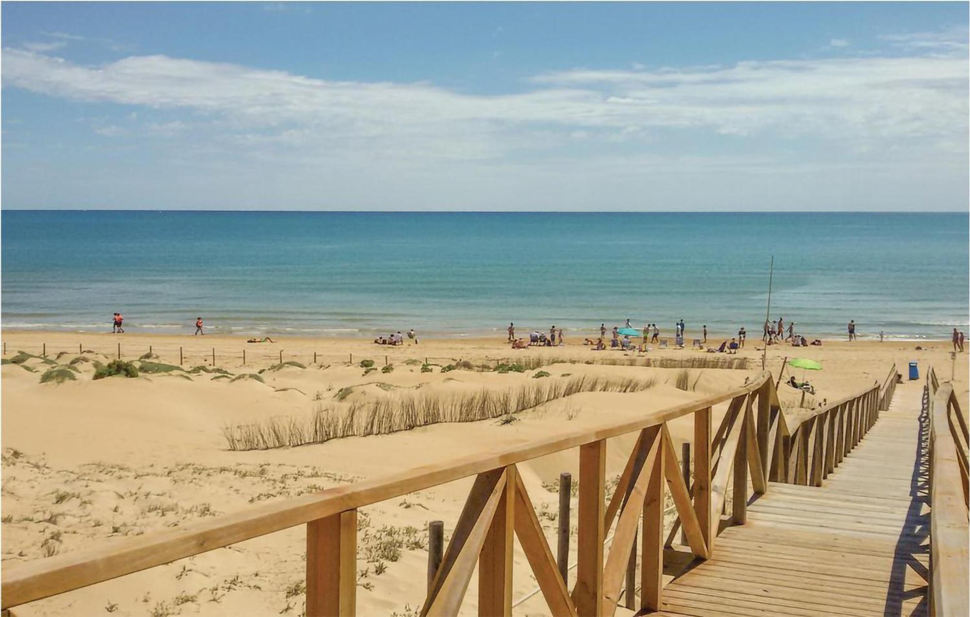 Cozy Apartment In Guardamar Del Segura Luaran gambar